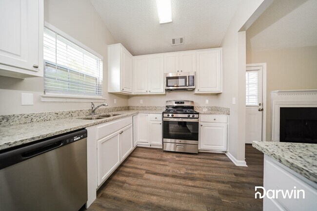 Building Photo - 4862 Larkspur Ln