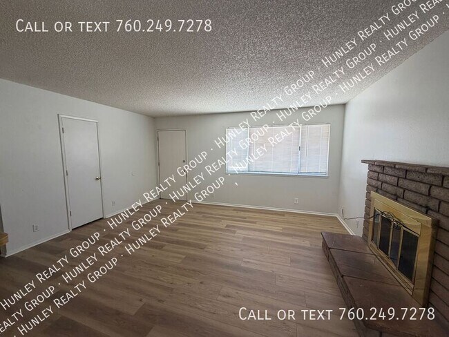 Foto del edificio - 15975 Calandria Way