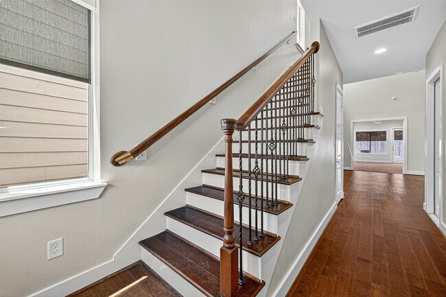 Foto del edificio - 9508 Cedarpost Square St