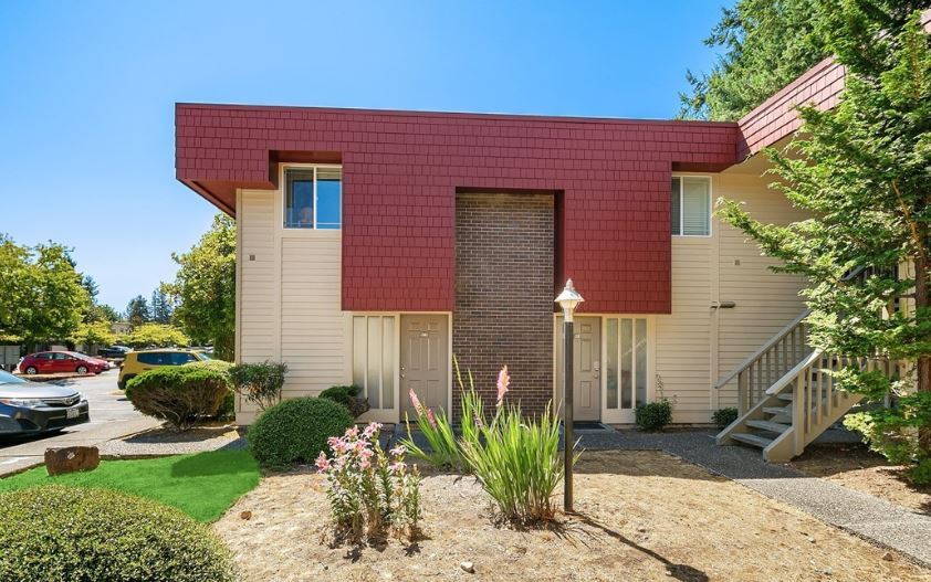 501 141st Ave SE Unit 33, Bellevue, WA 98007 Condo for Rent in Bellevue, WA