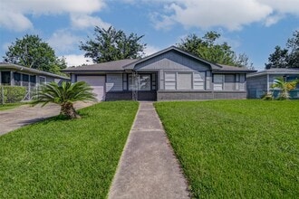 Building Photo - 6507 Heron Dr