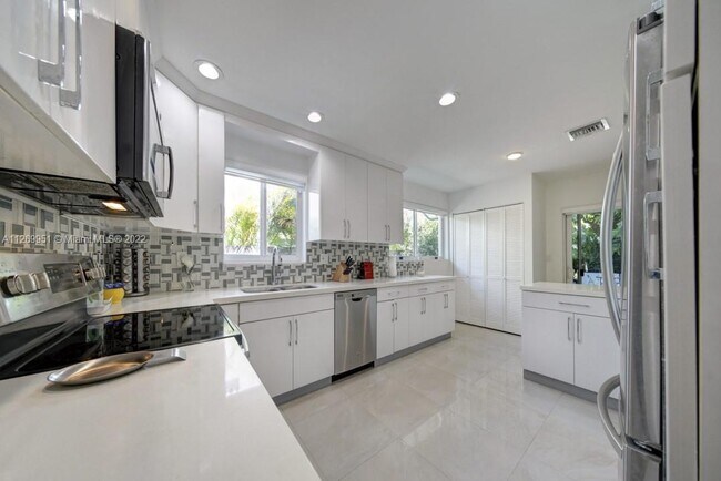 Foto del edificio - 219 SW 19th Rd