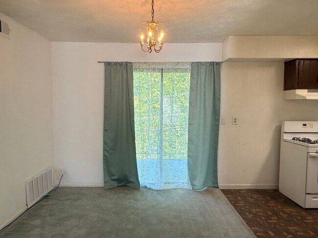 Foto del edificio - 3237 Abbeywood Dr