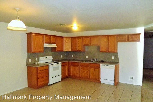 Building Photo - 3 br, 2 bath House - 9201 Orchard Blvd.