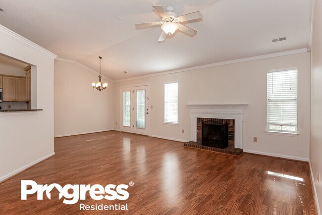 Building Photo - 3407 Mayhurst Dr