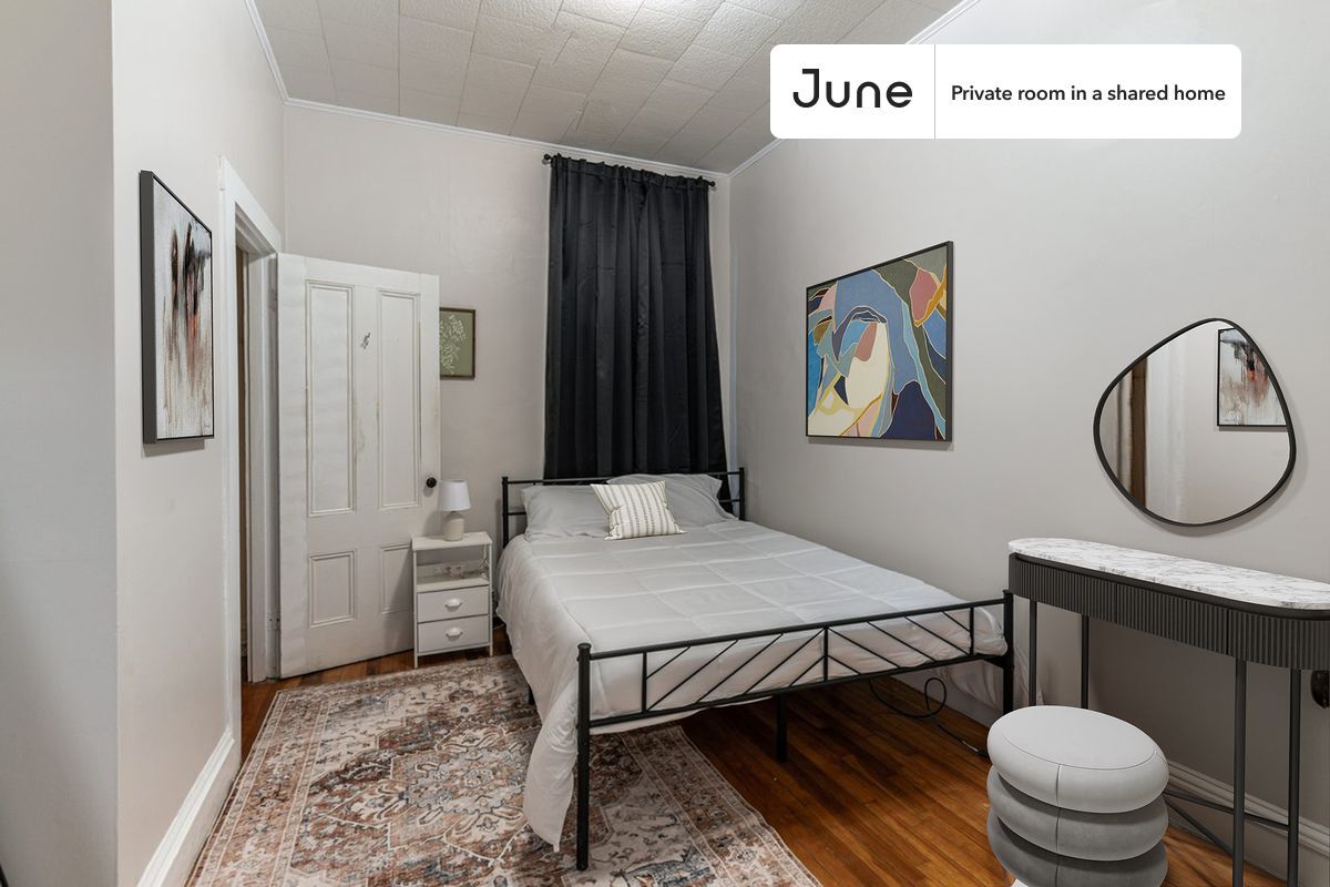 Private bedroom in 3 bed/1 bath Home - Private bedroom in 3 bed/1 bath Home