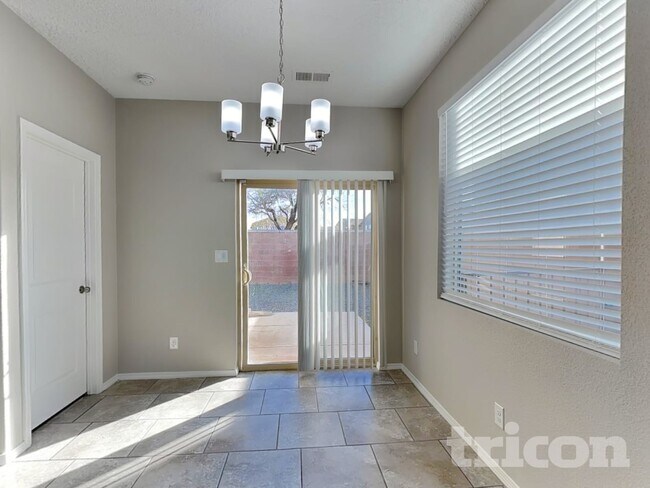 Foto del edificio - 6720 Oasis Canyon Rd NW