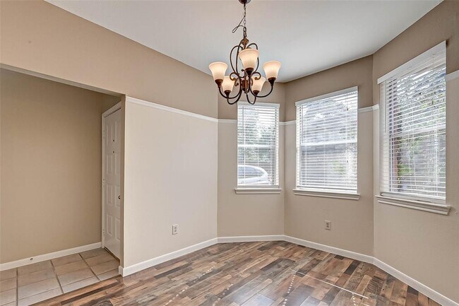 Building Photo - 5515 Strack Rd