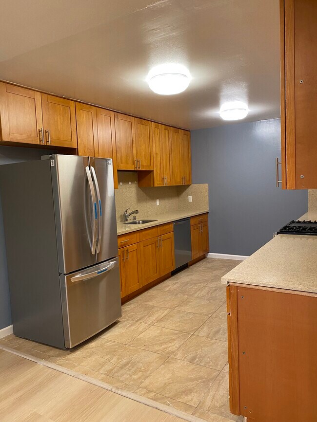 Kitchen - 428 22nd Ave