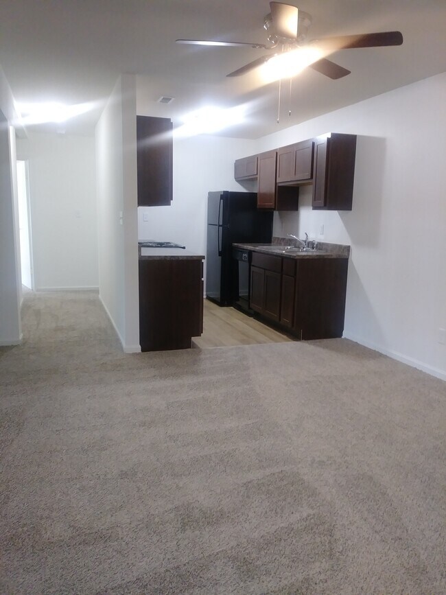 Darlington Court Apartments Apartments Crystal Lake, IL