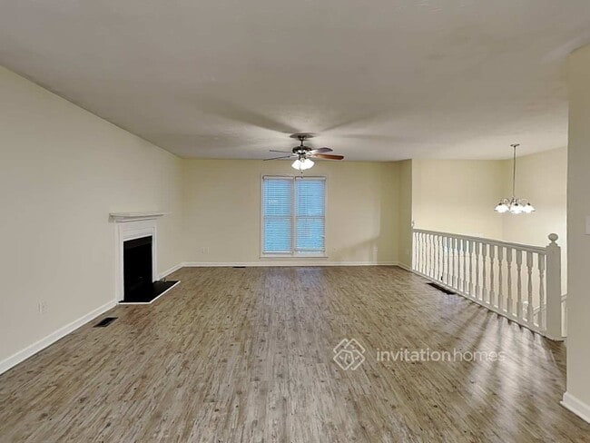 Building Photo - 5451 Ledford Dr