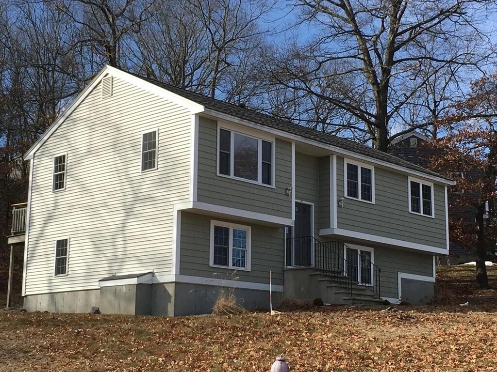 Foto principal - 41 Blueberry Hill Rd