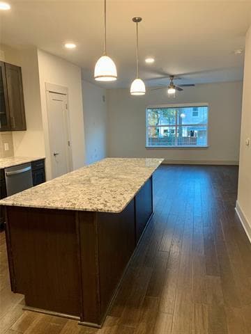 Foto del edificio - 5619 Belmont Ave