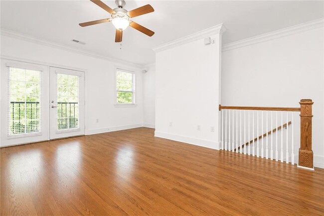 Foto del edificio - 5490 Glenridge Park NE