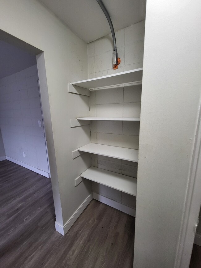 Photo du bâtiment - 21 Stirling Ave S