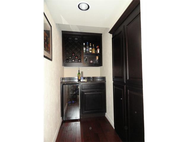 Foto del edificio - 8808 Whitehead St