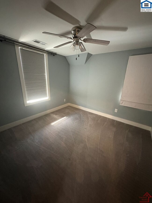 Foto del edificio - 5906A Carl Pl