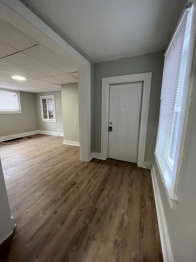 Photo - 1222 Columbia St Apartment