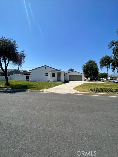 Foto del edificio - 2310 W Ituni St