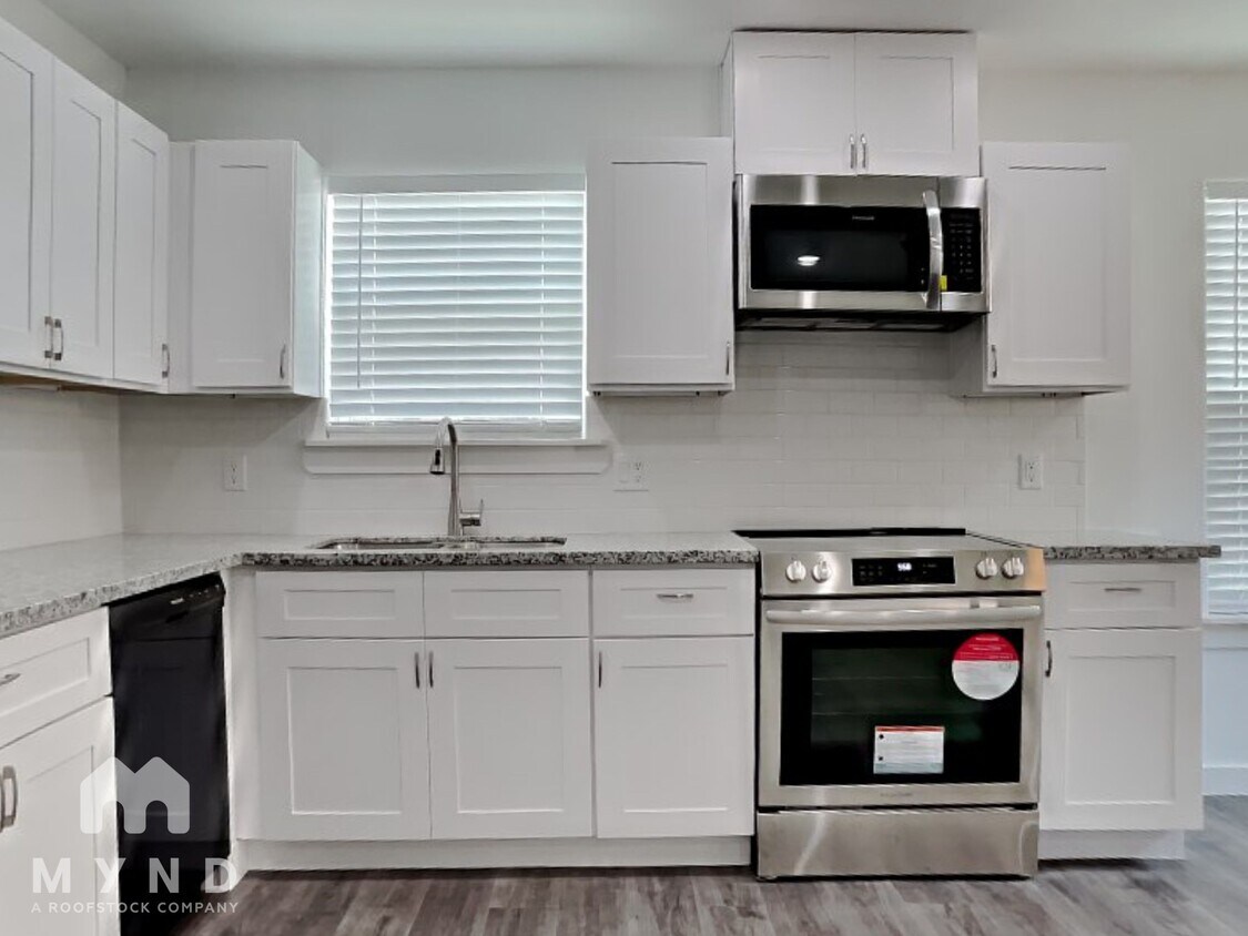 Foto principal - 7627 Sundown Dr