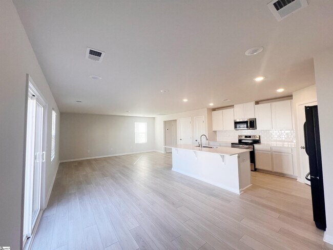 Foto del edificio - 1203 Melrude Ct