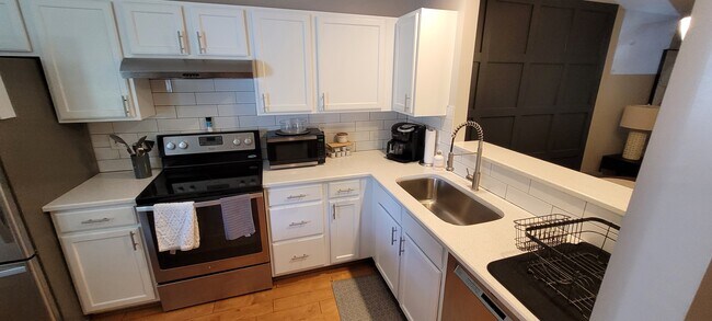 Building Photo - 3722 Winborne Ln