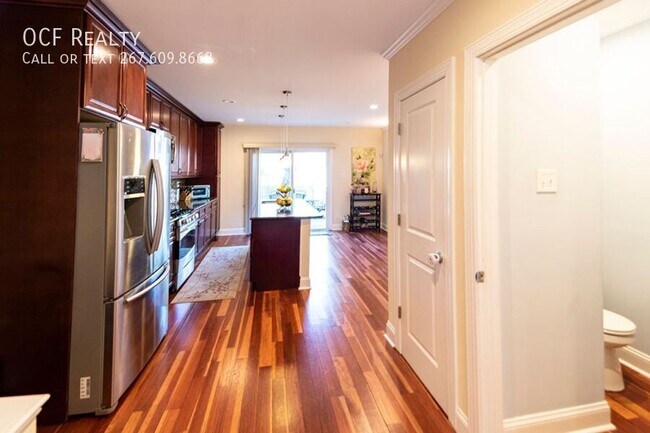 Foto del edificio - 2107 Carpenter St