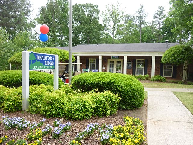 Primary Photo - 415 Sylvia Dr