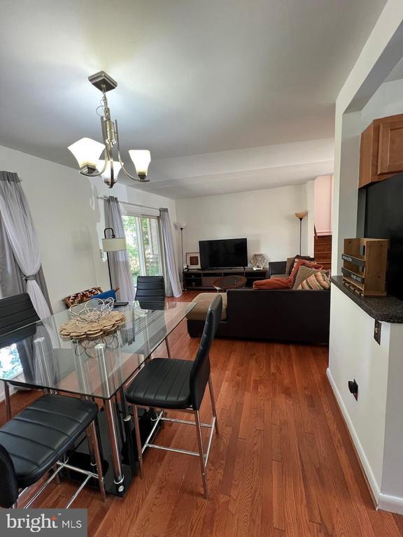 Foto del edificio - 9004 Brightlea Ct