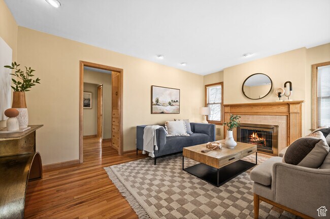 Upstairs Living Room - 2792 S Imperial St