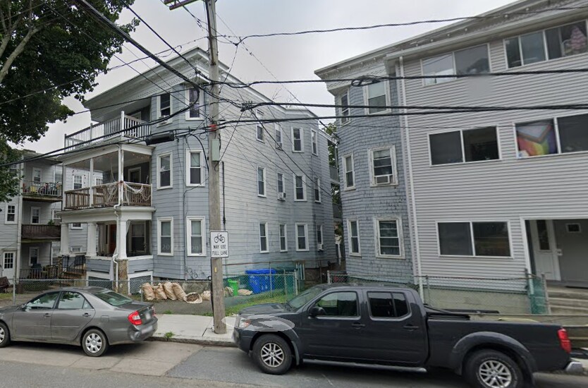 Building Photo - 346 Faneuil St