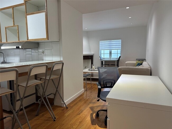 Building Photo - 920 Euclid Ave