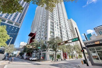 Building Photo - 133 NE 2nd Ave