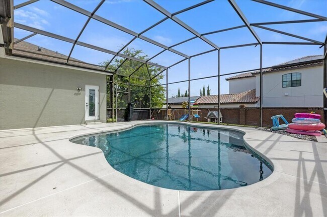 Foto del edificio - 10175 Cove Lake Dr