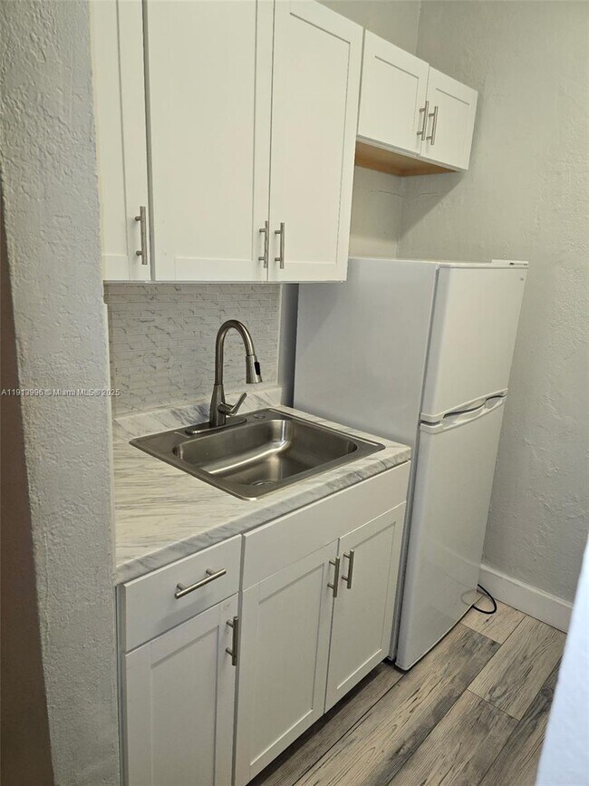 Foto del edificio - 215 30th St