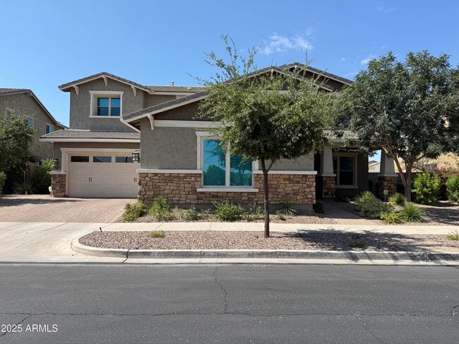 Building Photo - 10463 E Sanger Ave