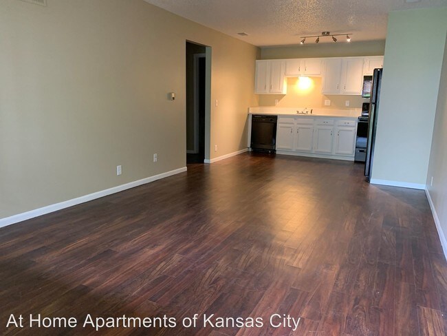 Building Photo - 5939 Outlook St
