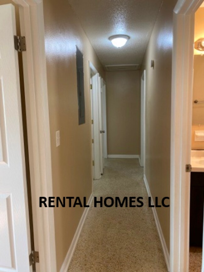 Foto del edificio - Four Bedroom Home, Walking Distance to New Sun Rail, City Hall & Lake Mary Elementary