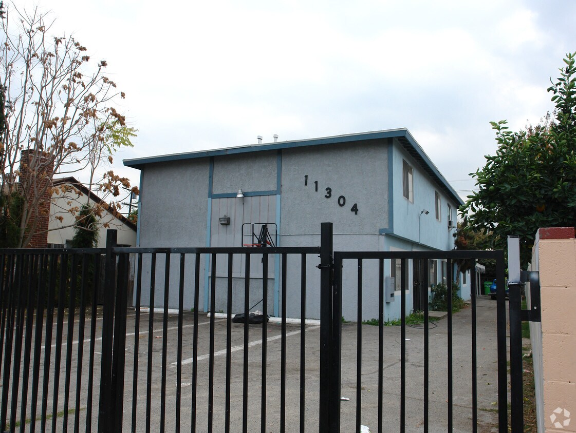 Building Photo - 11304 Tiara St
