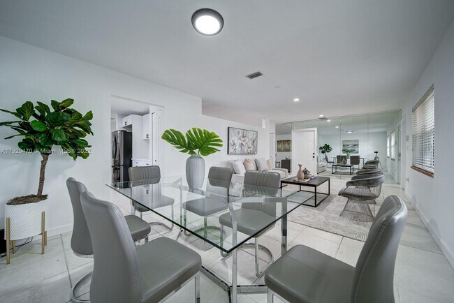 Foto del edificio - 6571 SW 28th St