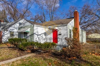 Building Photo - 3521 N Layman Ave