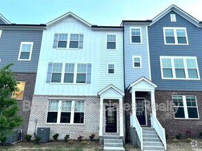 Building Photo - 7011 Gentle Pine Pl
