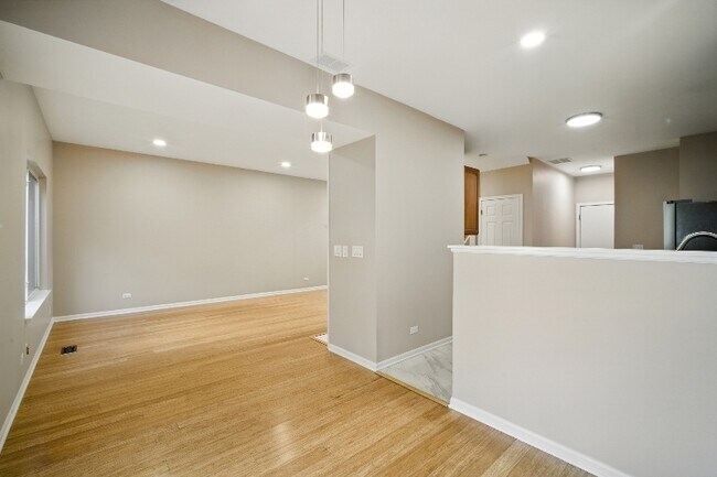 Foto del edificio - 3412 Blue Ridge Dr