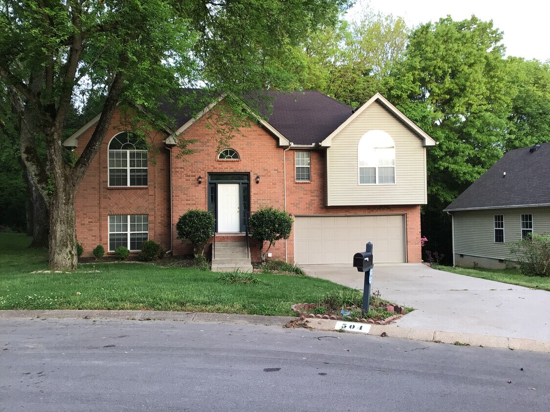 504 Southgate Court House Rental in Old Hickory, TN