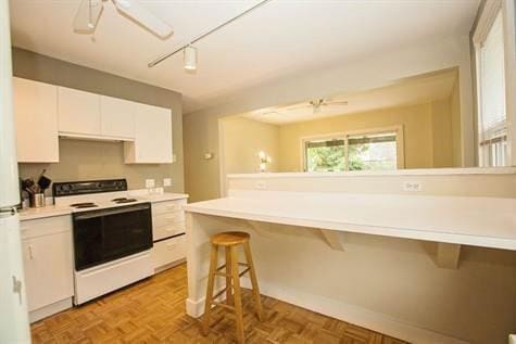 Building Photo - 15 Webster St