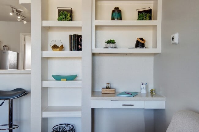 Foto del edificio - 409 W 38th St