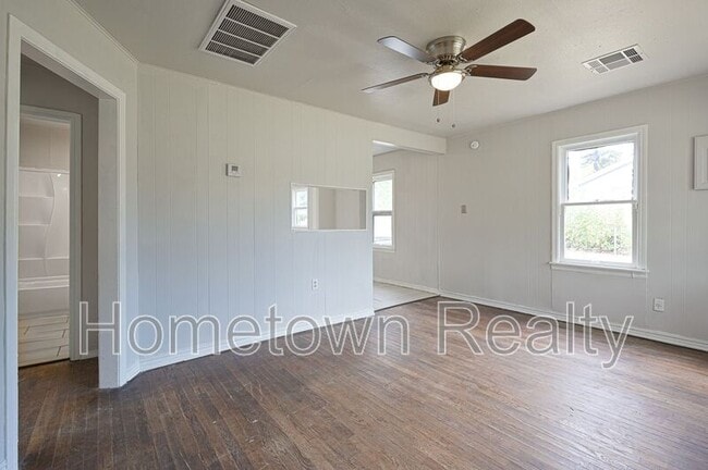 Photo - 2805 N Shady Nook Way House