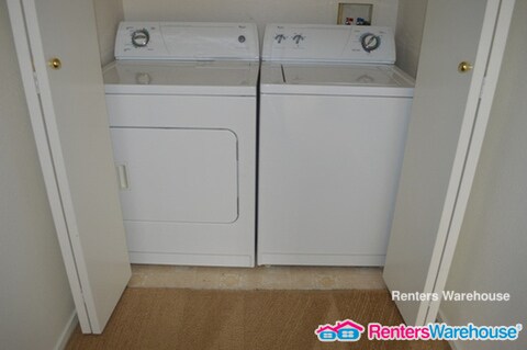Foto del edificio - 8250 N Grand Canyon Dr