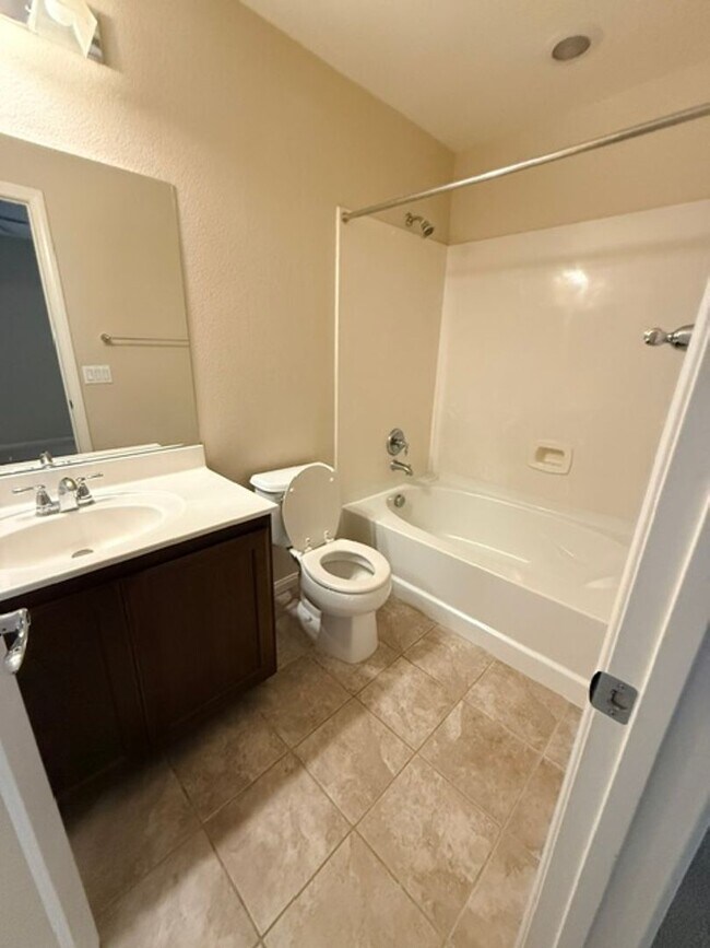 Foto del edificio - 9295 Lapeer St