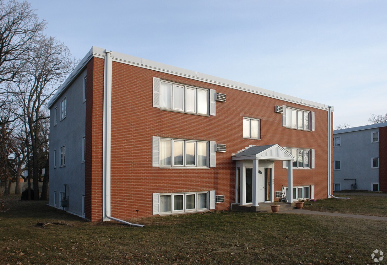 Building Photo - 1121 79th Ave NE